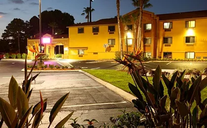 Days Inn by Wyndham Orange Park/Jacksonville