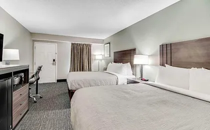 Quality Inn - White House