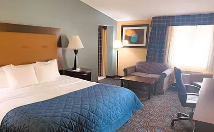 Regency Inn &Suites