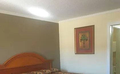 Travelodge by Wyndham Orangeburg
