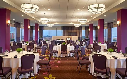 Holiday Inn Toronto International Airport By IHG