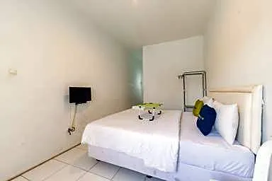 Urbanview Kazanan Setiabudi Bandung