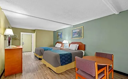 Rodeway Inn Stone Mountain