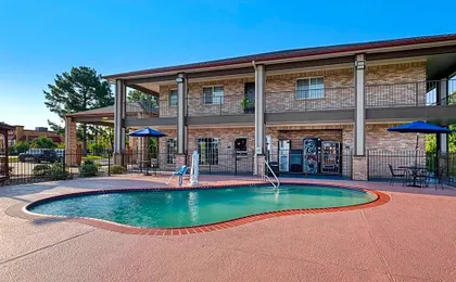 Best Western Lake Conroe Inn