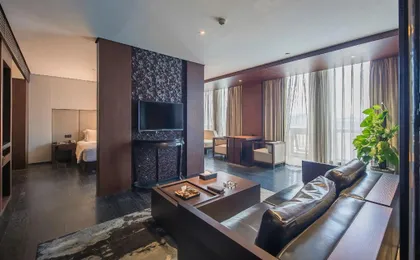 Le Noble Hotel