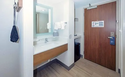 Holiday Inn Express Boston Saugus By IHG