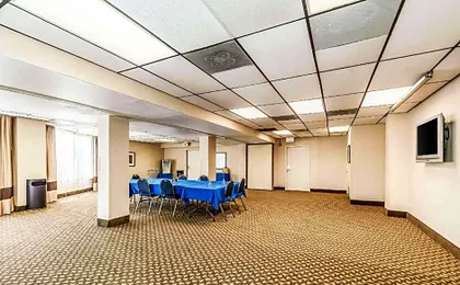 Comfort Inn & Suites Alexandria West