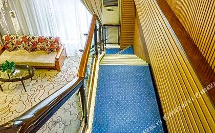 Guiyang Forest Hotel (Provincial Government Qianling Park)
