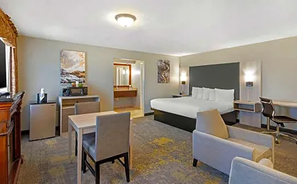 Best Western Plus Weston Inn
