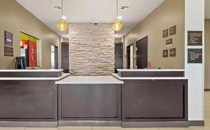 Best Western Lindsay Inn & Suites
