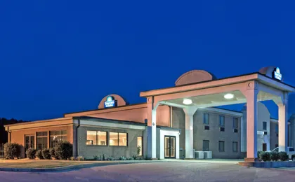 Days Inn & Suites By Wyndham Wynne
