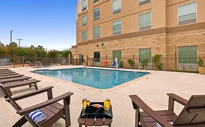Kozy Hotel Houston North