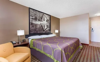 Super 8 By Wyndham Columbus Airport