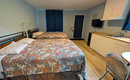 Oakwood Motel