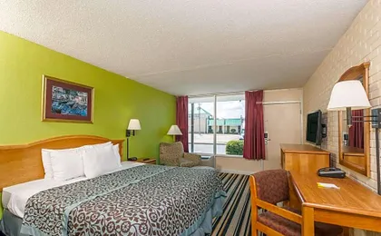Days Inn by Wyndham Jackson