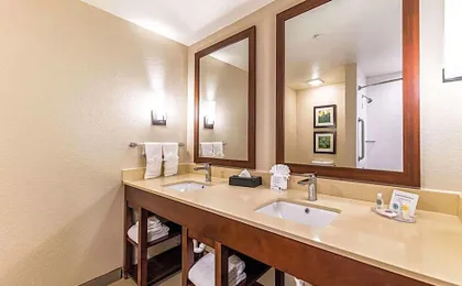 Comfort Suites Grand Prairie - Arlington North