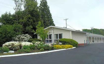 Harbor Base Inn
