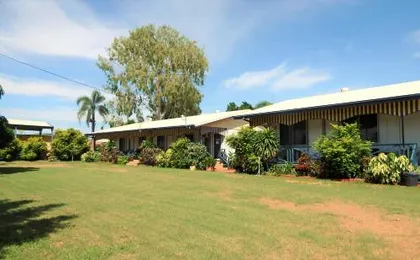 Matildas End Holiday Units