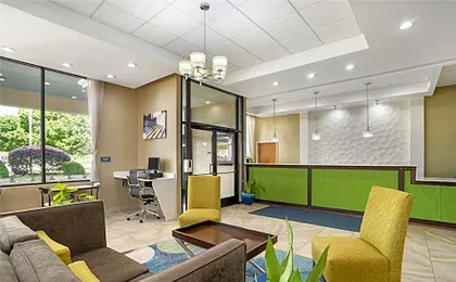 Best Western Inn & Suites Monroe