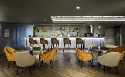 Bar Lounge