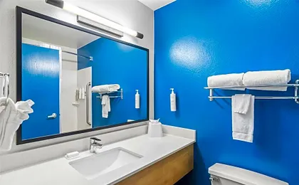 Spark by Hilton Merrillville