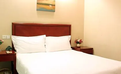GreenTree Inn Yan an Luochuan Fuqian Street Express Hotel
