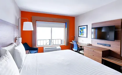 Holiday Inn Express Hotel & Suites Dieppe Airport By IHG