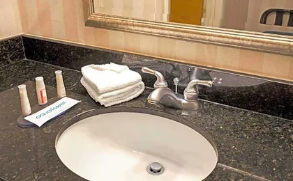 Baymont by Wyndham Louisville Airport South