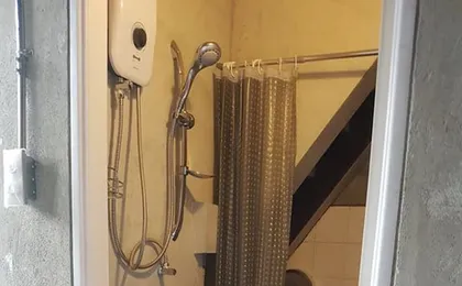 Monkey Cave - Hostel