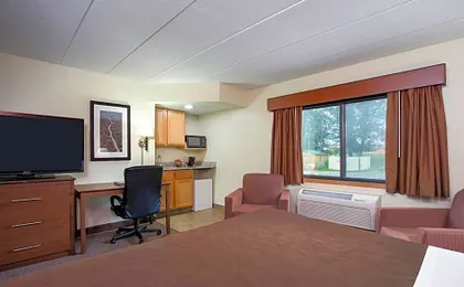 AmericInn by Wyndham Tomah