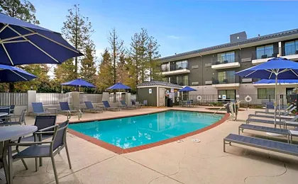 Howard Johnson Hotel&Conf Cntr by Wyndham Fullerton/Anaheim