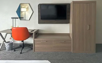 Holiday Inn Express Hotel & Suites Ennis By IHG