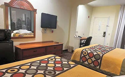 Super 8 by Wyndham Stafford Sugarland Area