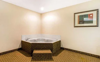 Quality Inn Batesville