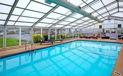 Clarion Inn Surfrider Resort