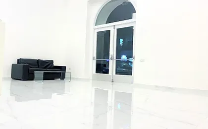 Up Hotel