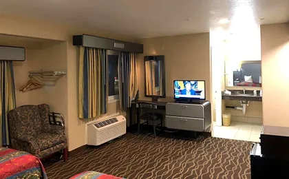 Casa Royal Inn