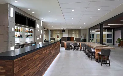 Courtyard by Marriott Jackson Madison