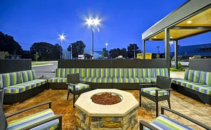 Home2 Suites by Hilton Decatur Ingalls Harbor