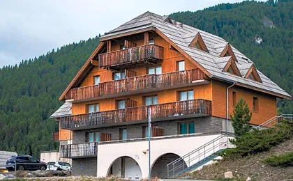 Chalets de Praroustan by Actisource