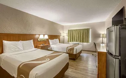 Rodeway Inn & Suites Grand Rapids Southeast