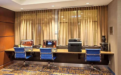 Courtyard by Marriott Louisville Northeast