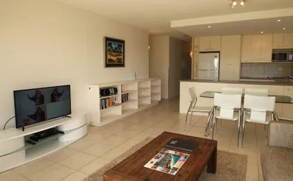 84 The Spit Holiday Apartments