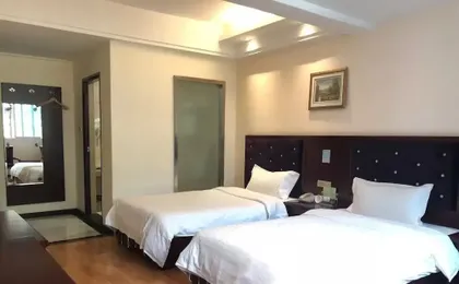 Xiandai Huayuan Hotel