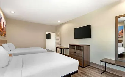 Clarion Pointe Spring - Houston North