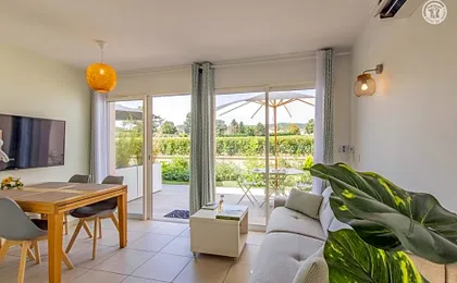 Le Mâconnais Guest House