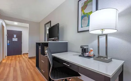 Quality Inn Coraopolis - Pittsburgh Airport