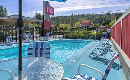 Coachman Inn