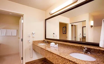 Courtyard by Marriott Boston Woburn/Boston North