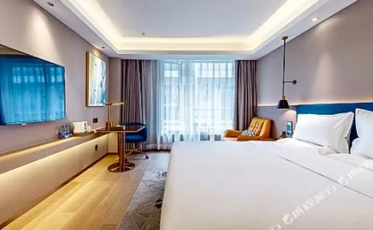 Chaoman Hotel (Shenzhen Baoan Daqianli Pingzhou Subway Station)
